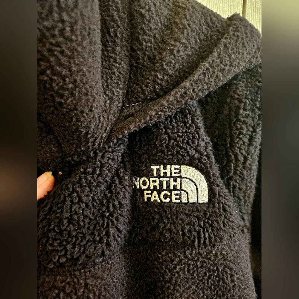 NWOT Black North Face Hooded Fleece Jacket, Sz M - Picture 4 of 7